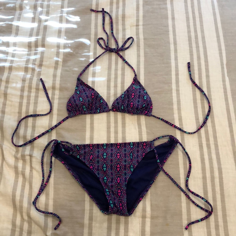 Roxy Triangle Bikini Set